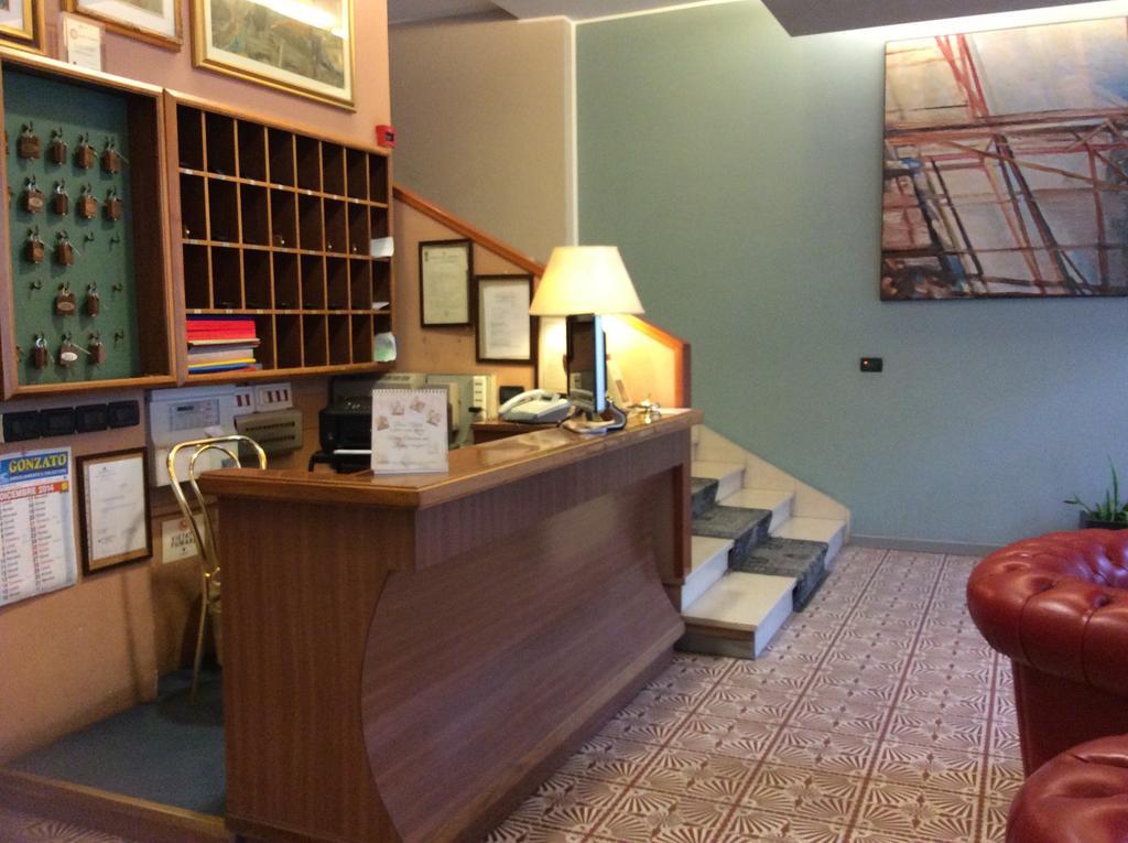 Hotel San Marco อาเรซโซ ภายนอก รูปภาพ