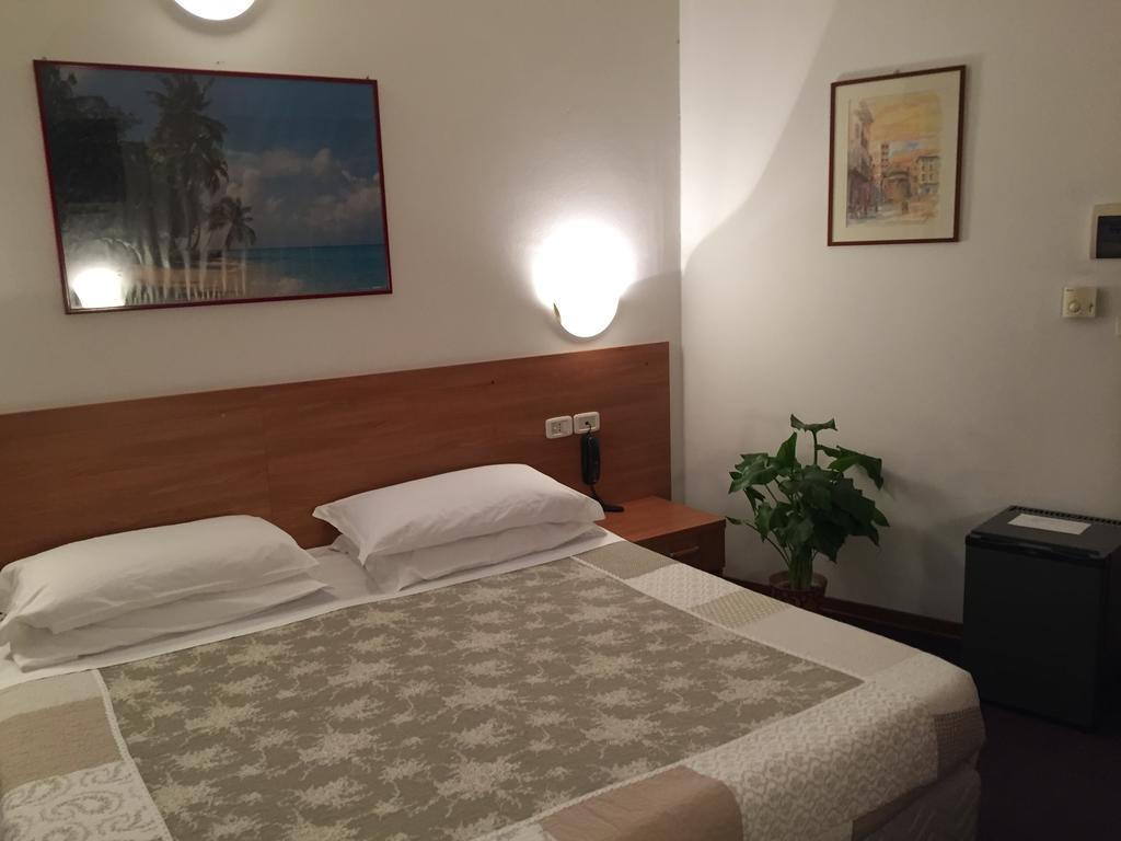 Hotel San Marco อาเรซโซ ภายนอก รูปภาพ